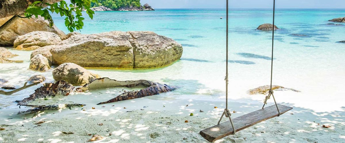 ที่พักเกาะช้าง ทะเลสะอาด หาดทรายขาวบริสุทธิ์ ท่ามกลางภูเขาและ ...